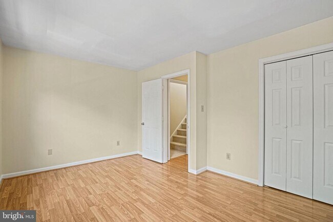 Building Photo - 1141 N Vernon St