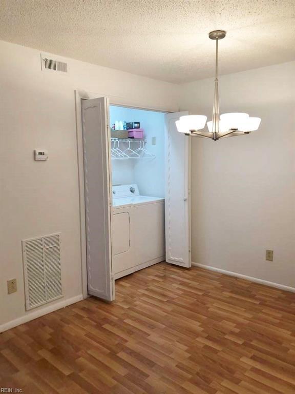 Building Photo - 545 Pier Ct