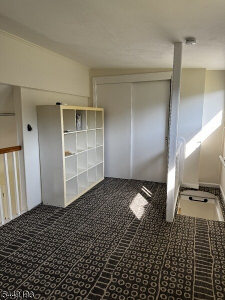 Building Photo - 175 Cherry Ln