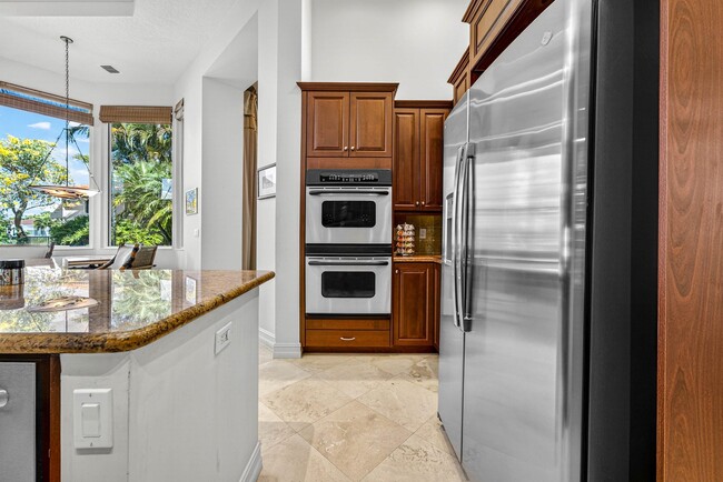 Building Photo - 123 Sunesta Cove Dr