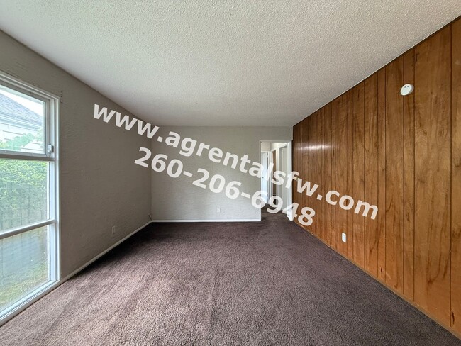 Building Photo - Special Move in Offer- $200 Off First Mont...