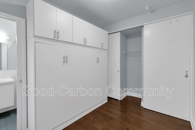 Building Photo - 401 Delaware Ave