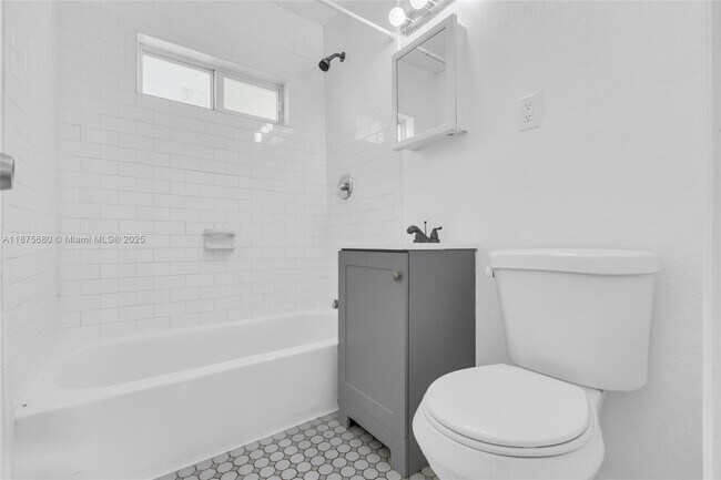 Building Photo - 1245 NW 60th St