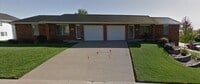 Building Photo - Sunnyslope Dr