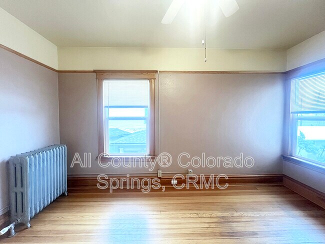 Building Photo - 815 N Nevada Ave