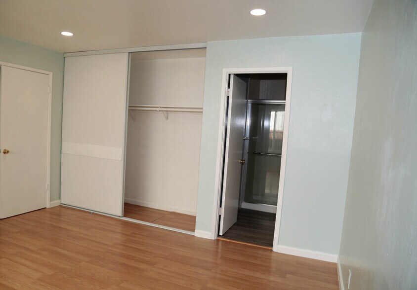 Building Photo - 4160 Arpeggio Ave