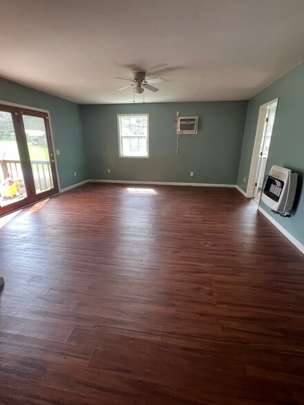 Building Photo - 4018 Chloe Rd