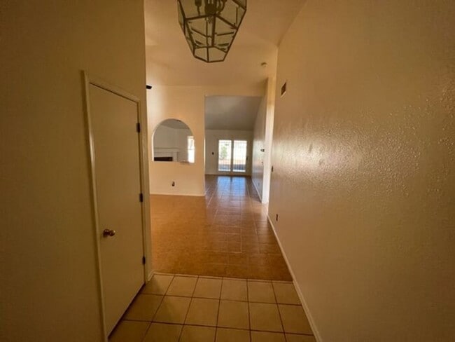 Building Photo - 8057 S Carbury Way