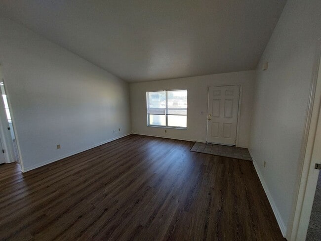 Building Photo - 22 Pine Trace Run