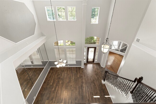 Building Photo - 118 Cezanne Woods Dr