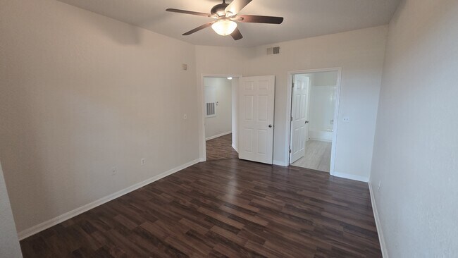 Building Photo - 2600 Robert Trent Jones Dr