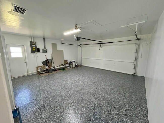 Building Photo - 356 Prima Vista Blvd