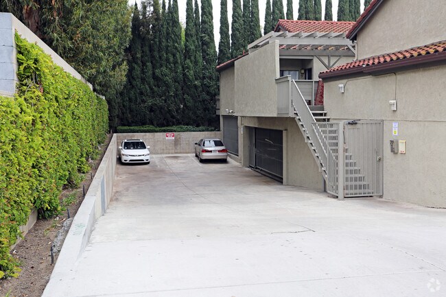 Building Photo - Las Brisas Estates Apartment Homes