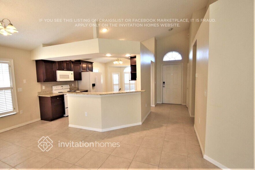 Building Photo - 549 Lancer Oak Dr