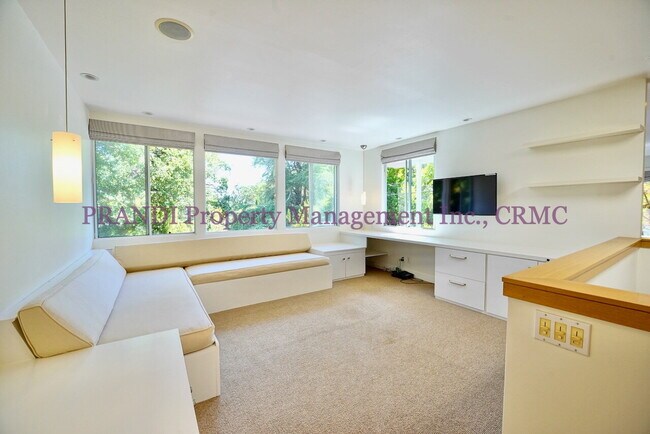 Building Photo - Stunning Seminary Gem, Modern Finishes & P...