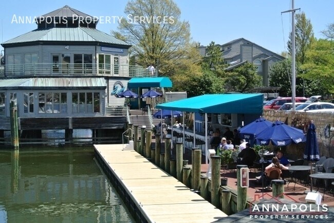 Building Photo - 2118 Chesapeake Harbour Dr