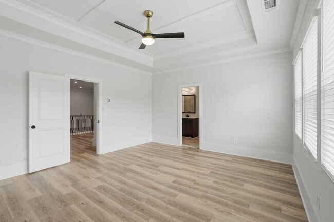 Building Photo - 331 Orchid St