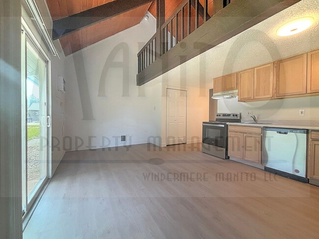Building Photo - Charming Bungalow