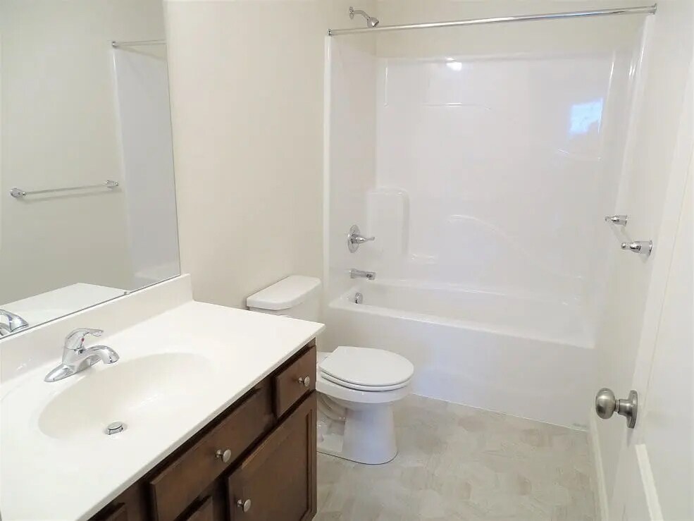 Building Photo - 256 Wildflower Dr