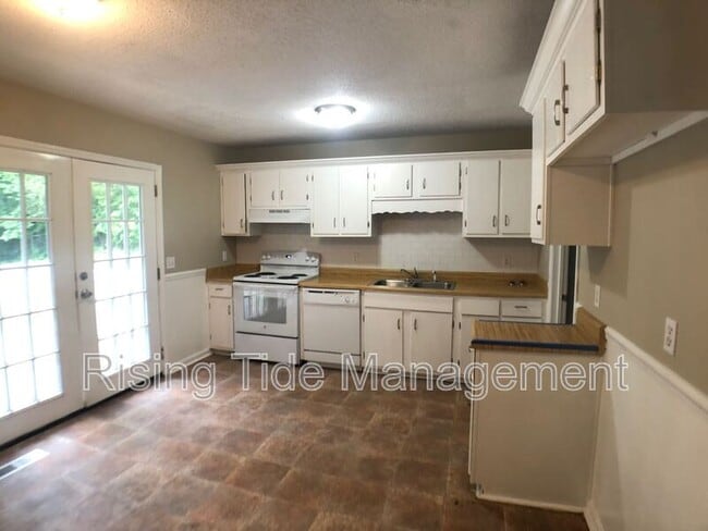 Building Photo - 5824 Balboa Terrace