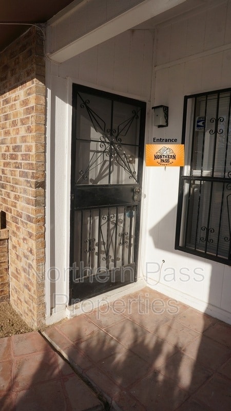 Building Photo - 6069 Bridalveil Dr