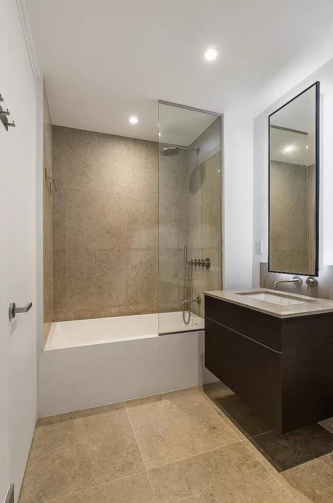 Building Photo - 429 Kent Ave