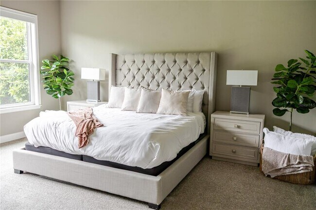 Building Photo - 11967 SW 32nd Ln