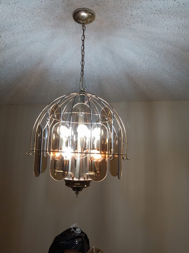 Building Photo - 4851 NW 21st St