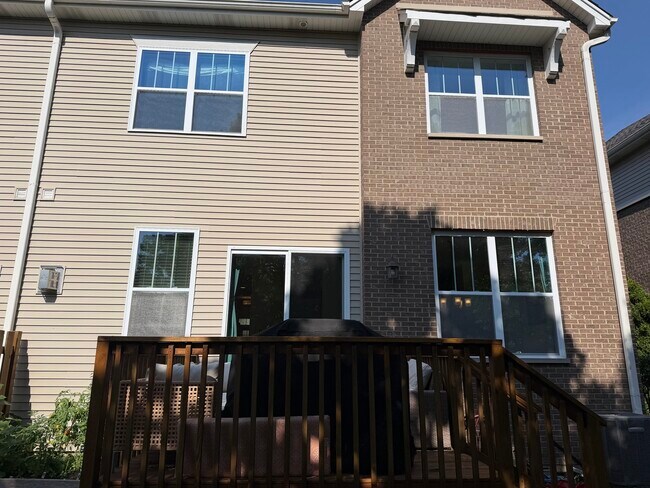 Building Photo - 463 Timber Trail Ct