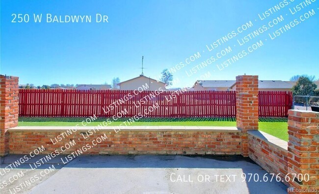 Building Photo - 250 W Baldwyn Dr