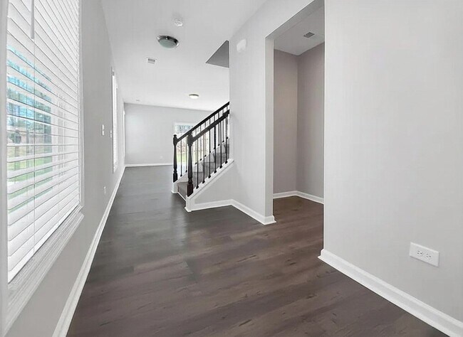 Building Photo - 511 Baycraft Ln
