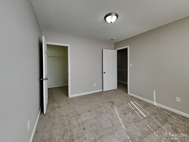 Building Photo - 124 Redstone Ln