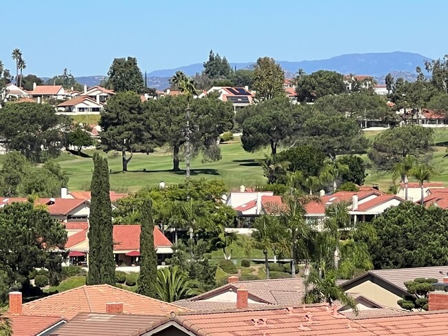 Building Photo - Oaks North Townhome with Views