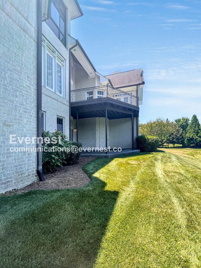 Building Photo - 9558 Hampton Reserve Dr