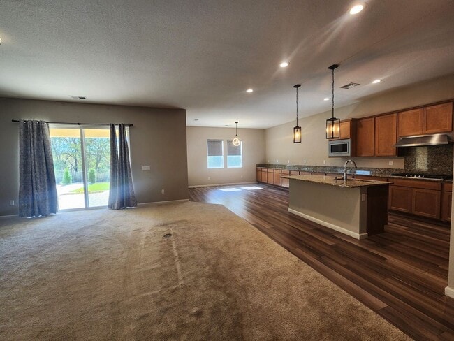 Building Photo - Single story home in the Stonebrook area of Sparks, NV.