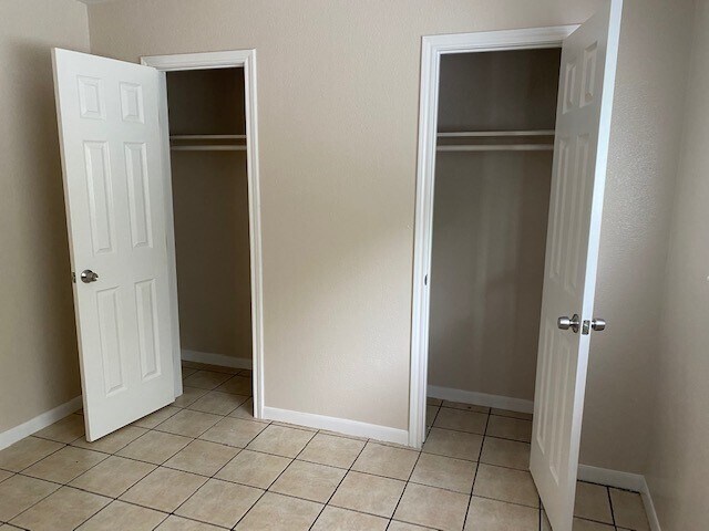 Building Photo - 3206 Lobit Dr