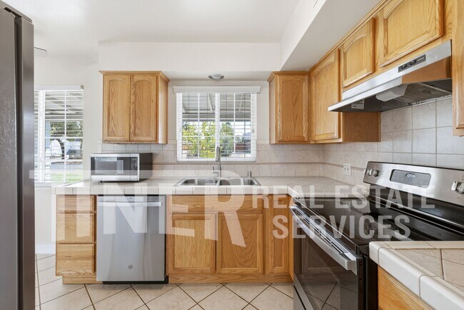 Building Photo - 3831 Horton Ln