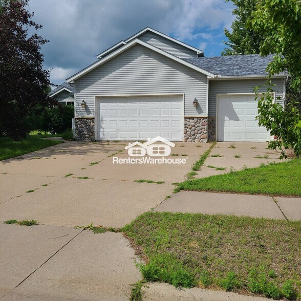 Building Photo - 5543 Glenview Ln