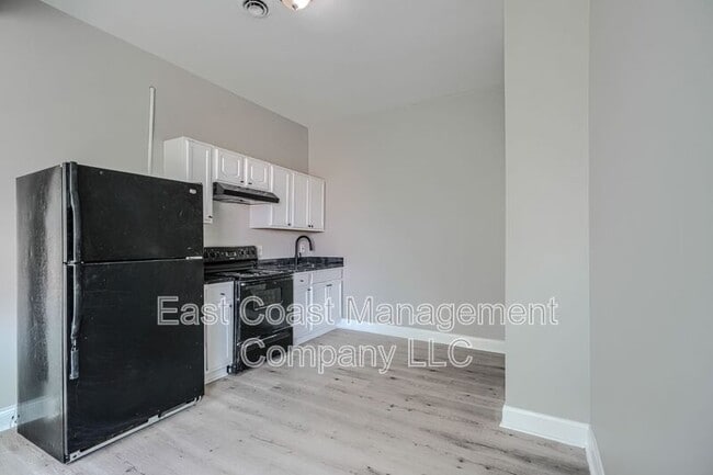 Building Photo - 332 S Franklintown Rd