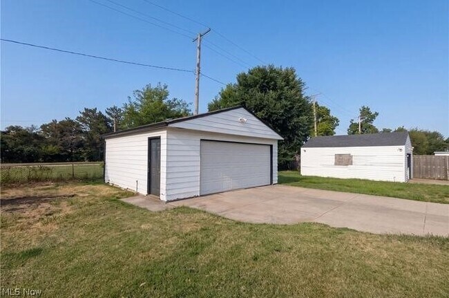 Building Photo - 12721 Emery Ave
