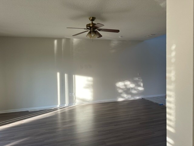 Building Photo - 14020 Corrine Cir