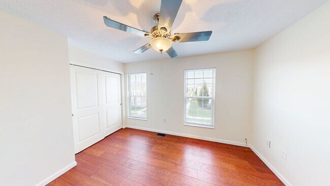 Building Photo - 5288 Royal Arch Cascade Dr