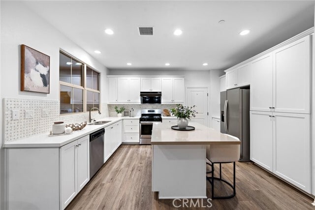 Building Photo - 111 Henson