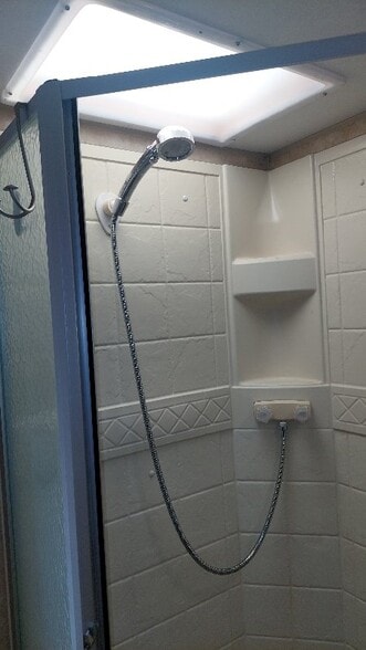 Building Photo - 9204 Old Castle Rd