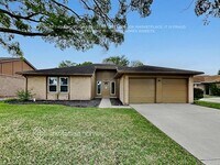 Building Photo - 209 Greenshire Dr