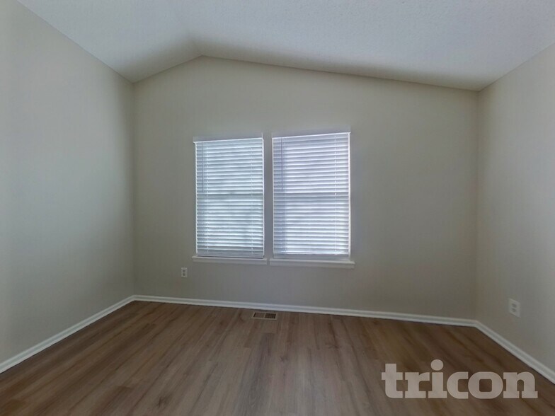 Building Photo - 4290 S Halifax Way