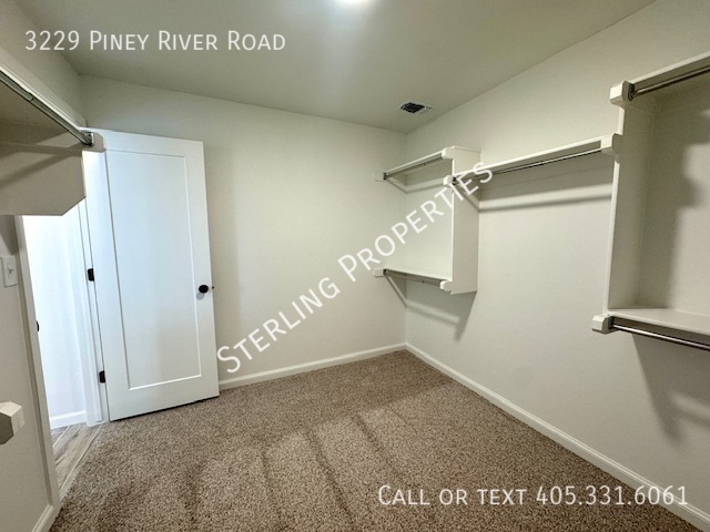 Building Photo - 3229 Piney River Dr