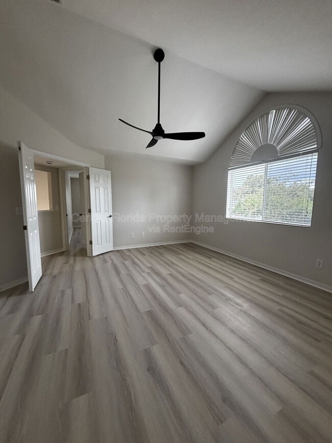 Building Photo - 2228 Albion Ave