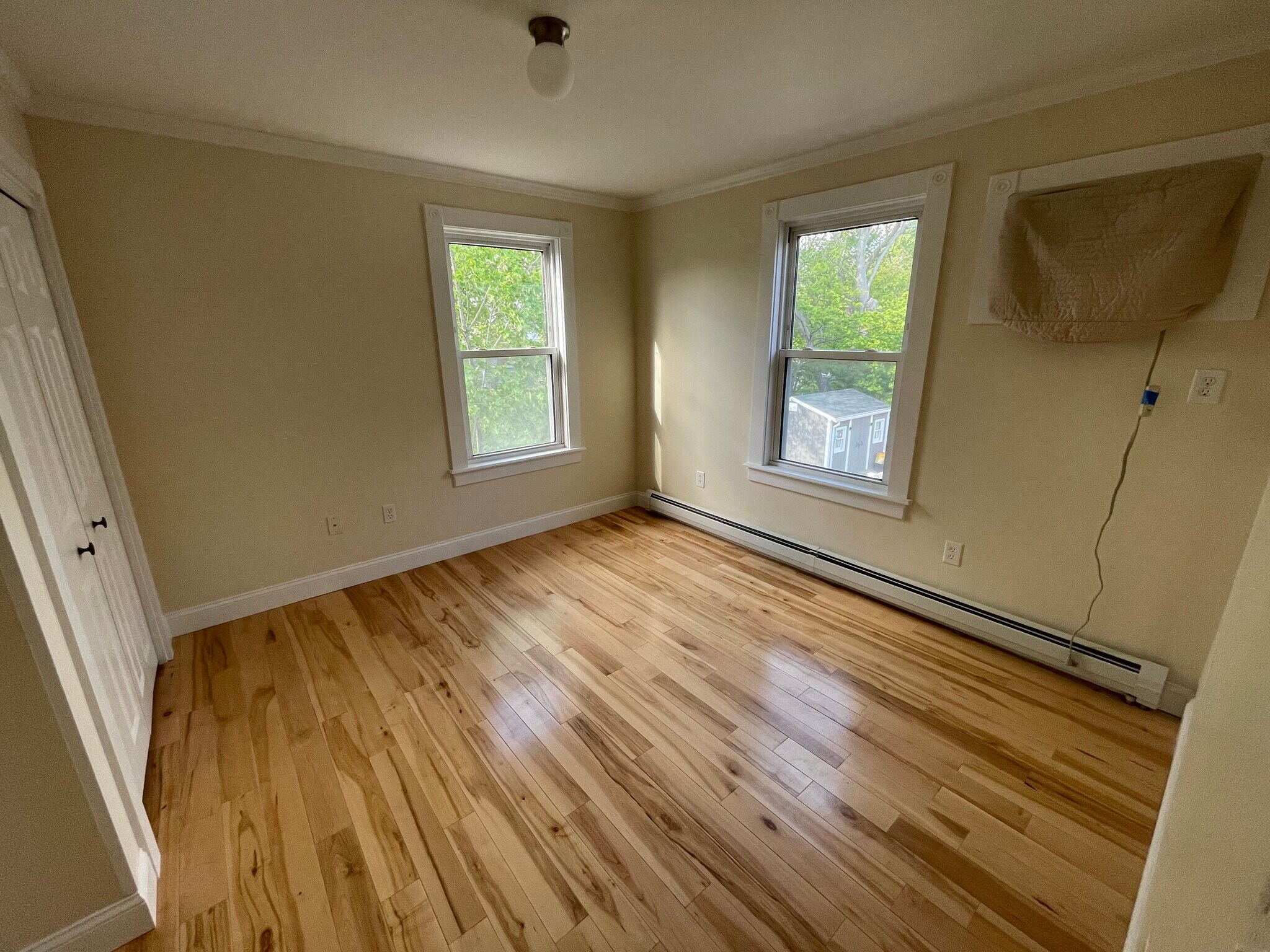 Bedroom #2 w/ AC - 22 Swan St