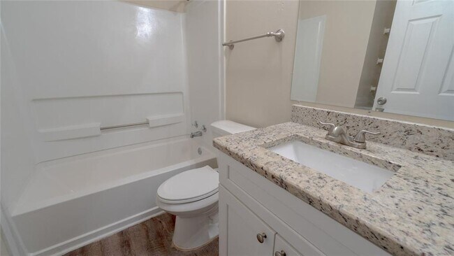 Building Photo - 6218 Creekford Ln